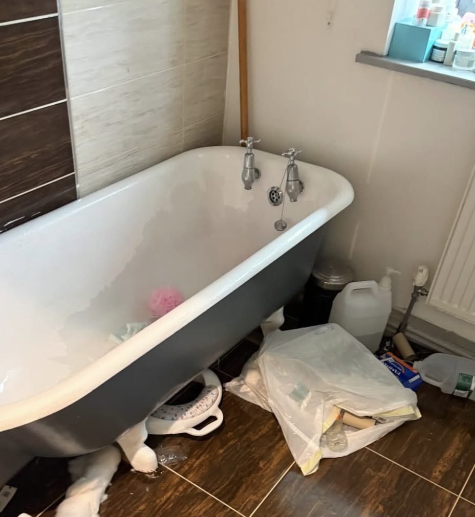 Bathroom stripped back and cleaned before Crystal Cleaners worked on it