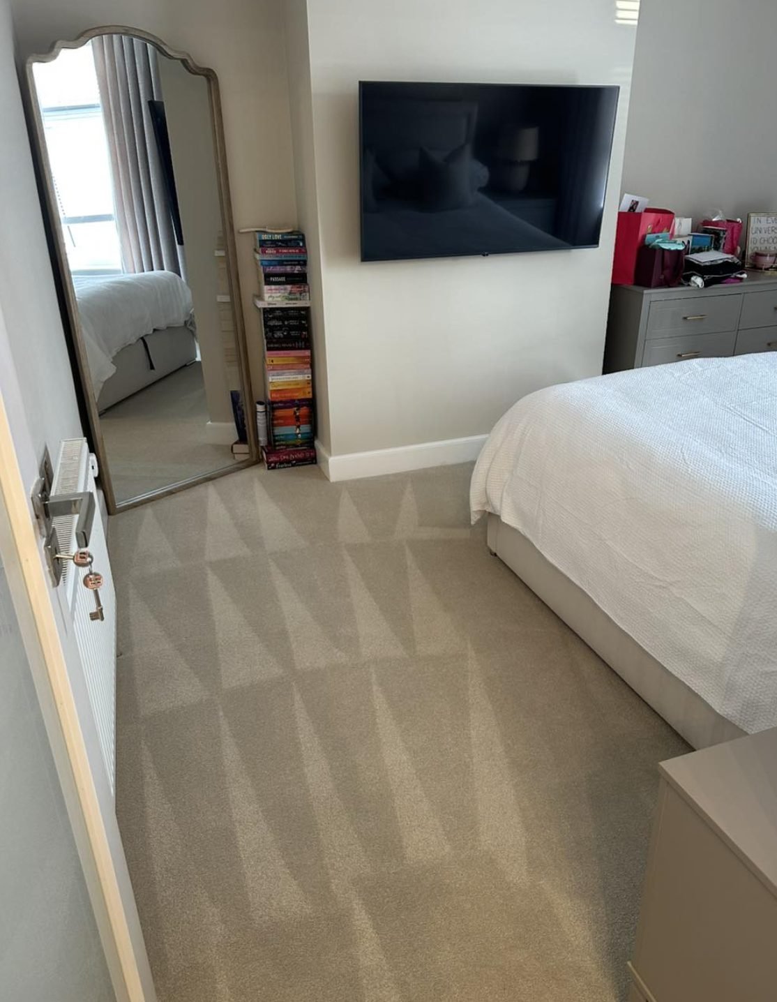 Cream bedroom carpet finished with fresh lines